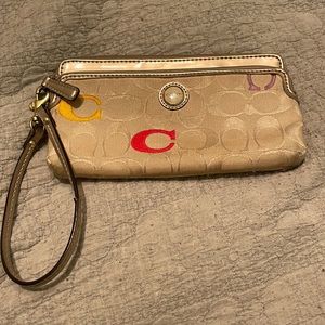 COACH Poppy wristlet